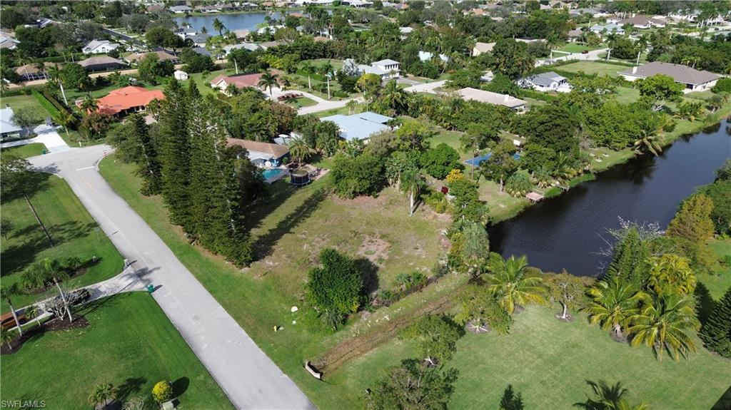 1585 Golden Harvest LN