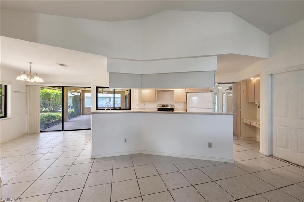 2204 REGAL WAY