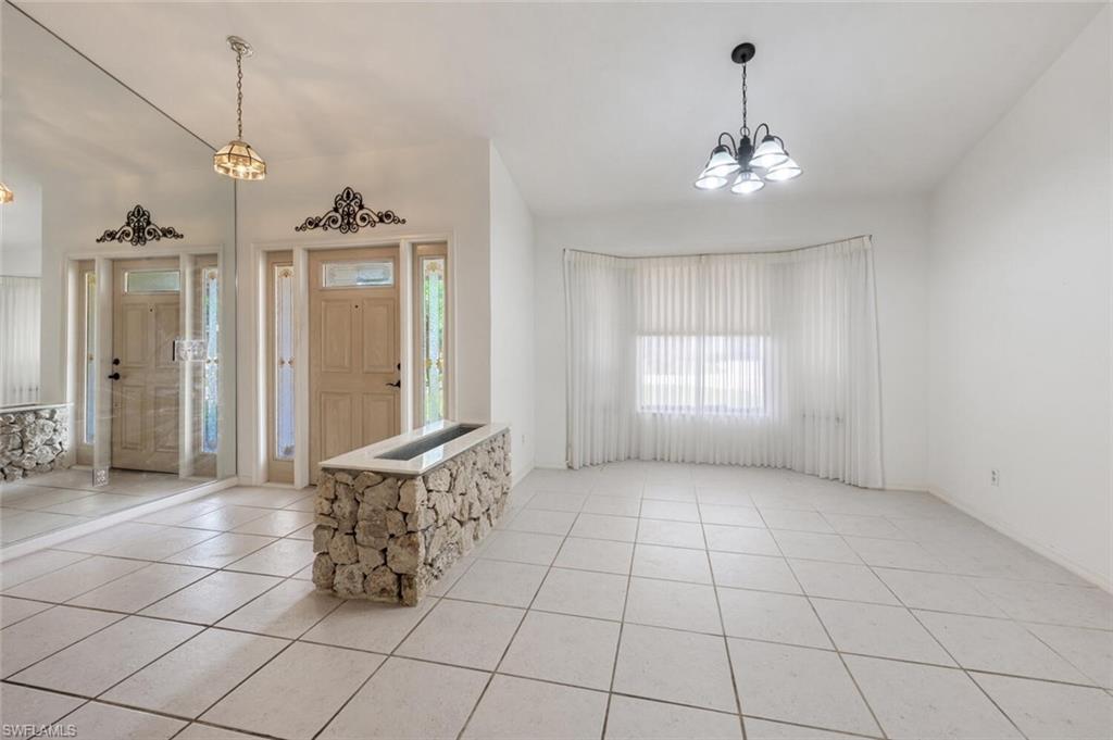 2204 REGAL WAY