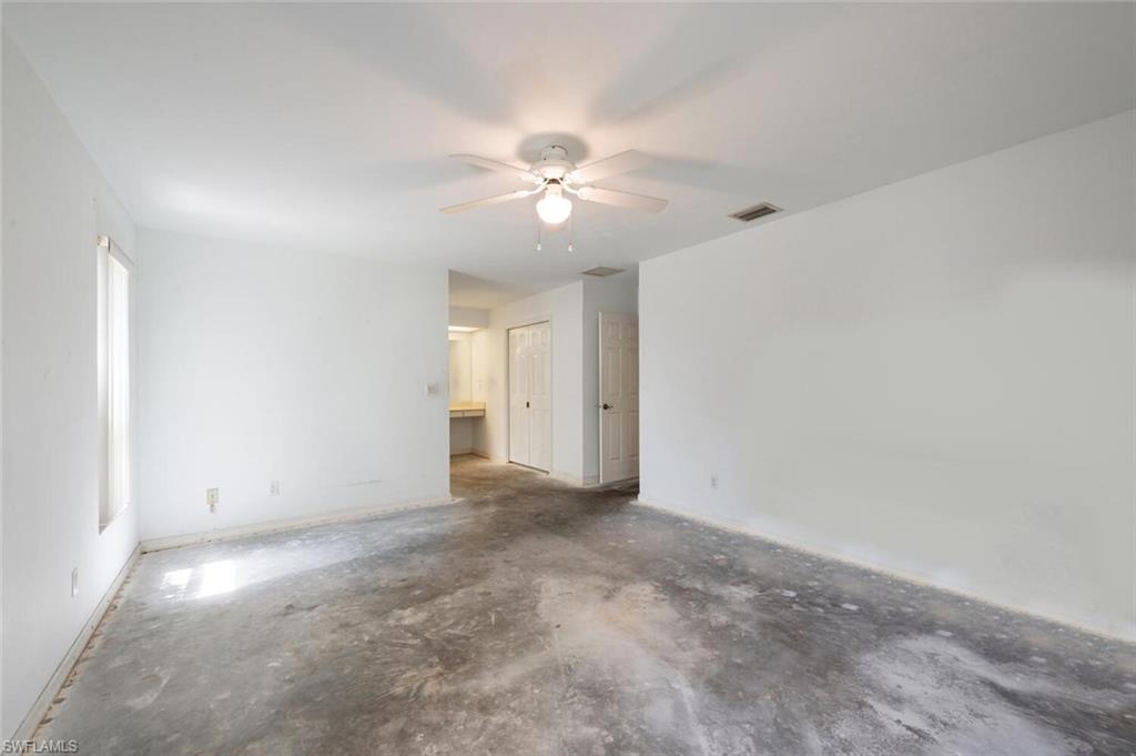 2204 REGAL WAY