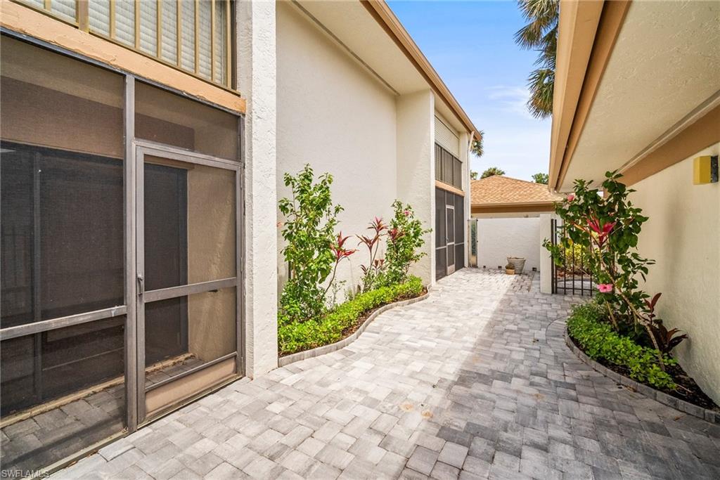 517 Lake Louise CIR # 101