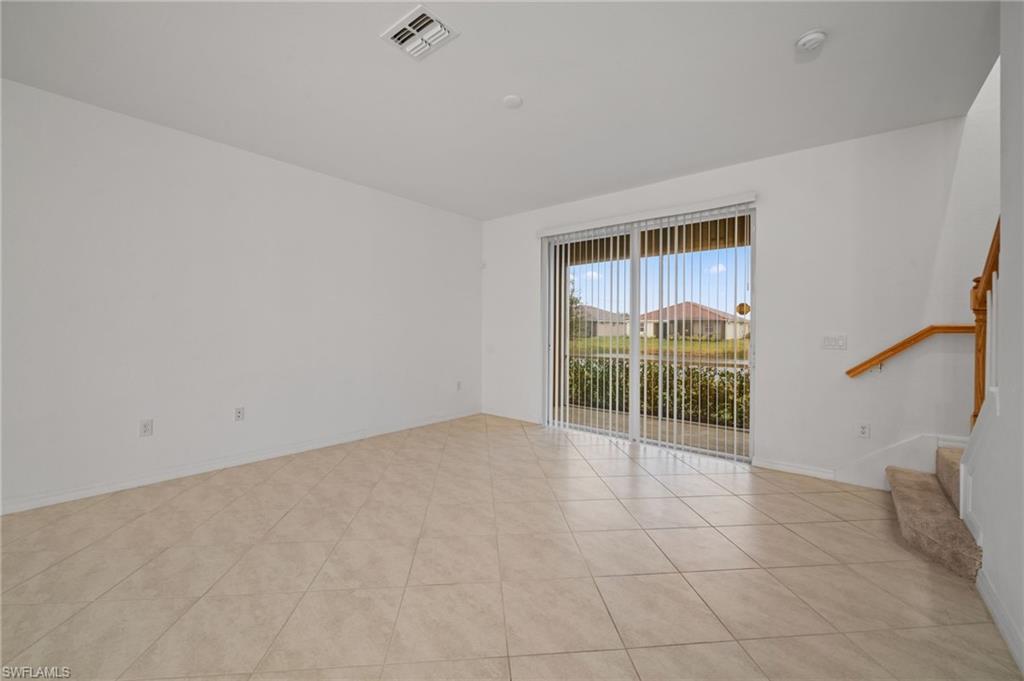 2878 Blossom WAY