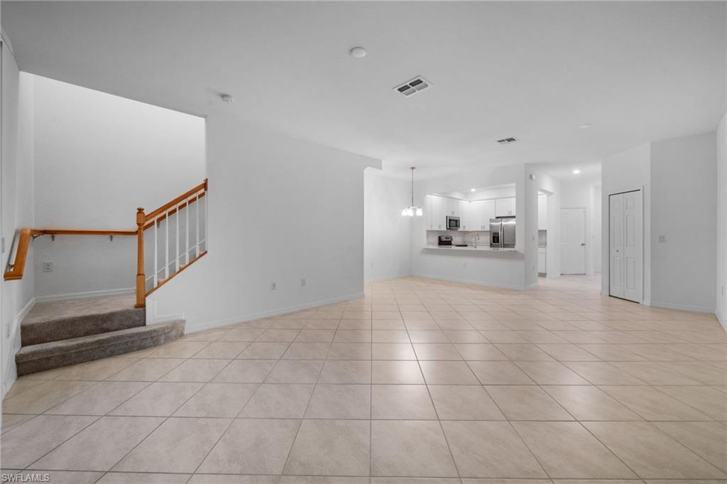 2878 Blossom WAY