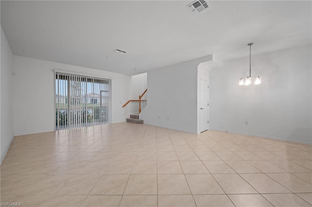 2878 Blossom WAY
