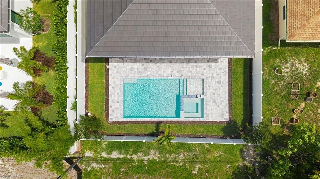 638 93rd AVE N