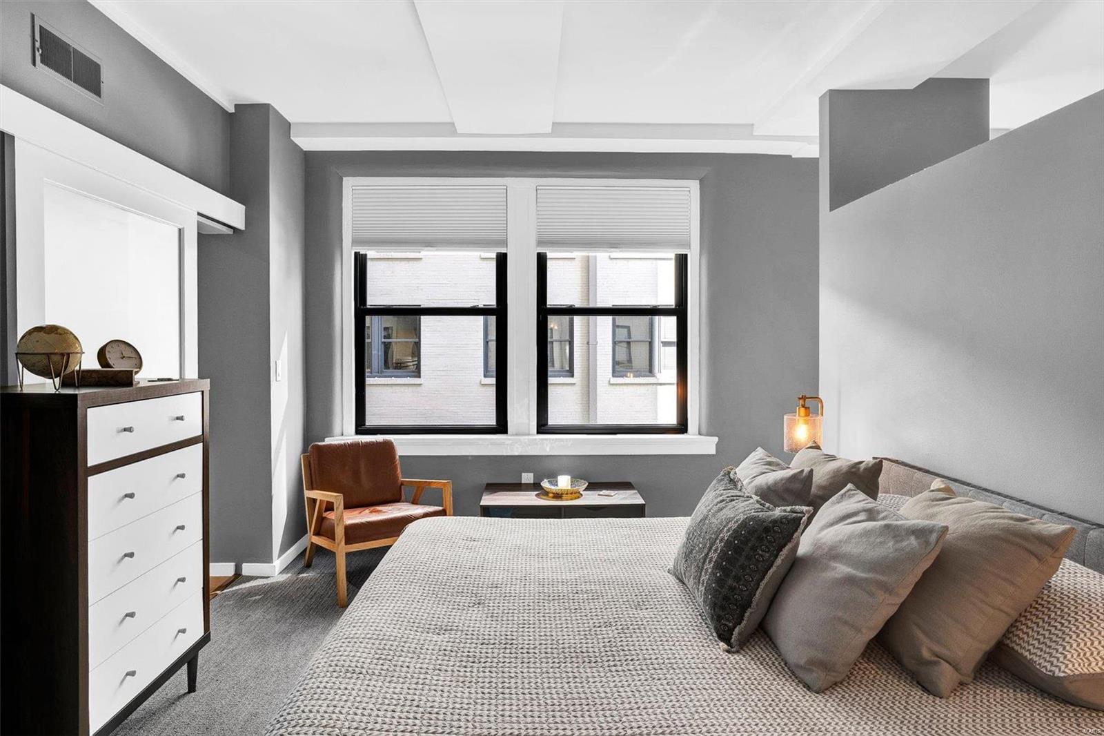915 Olive Street Unit: 1113