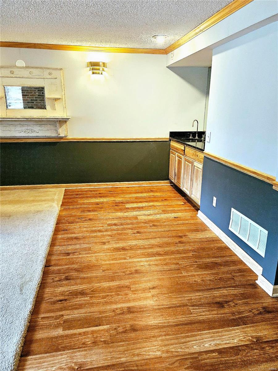 875 Delmonico Drive
