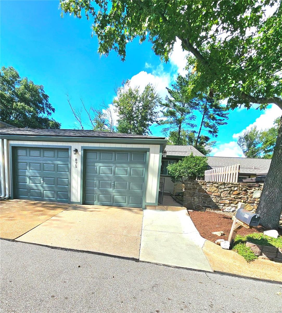 875 Delmonico Drive