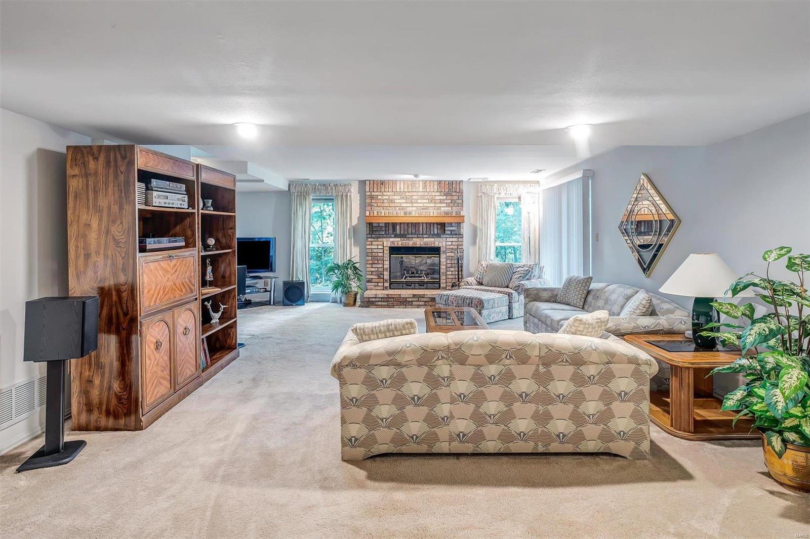 1574 Rosewood Terrace Drive