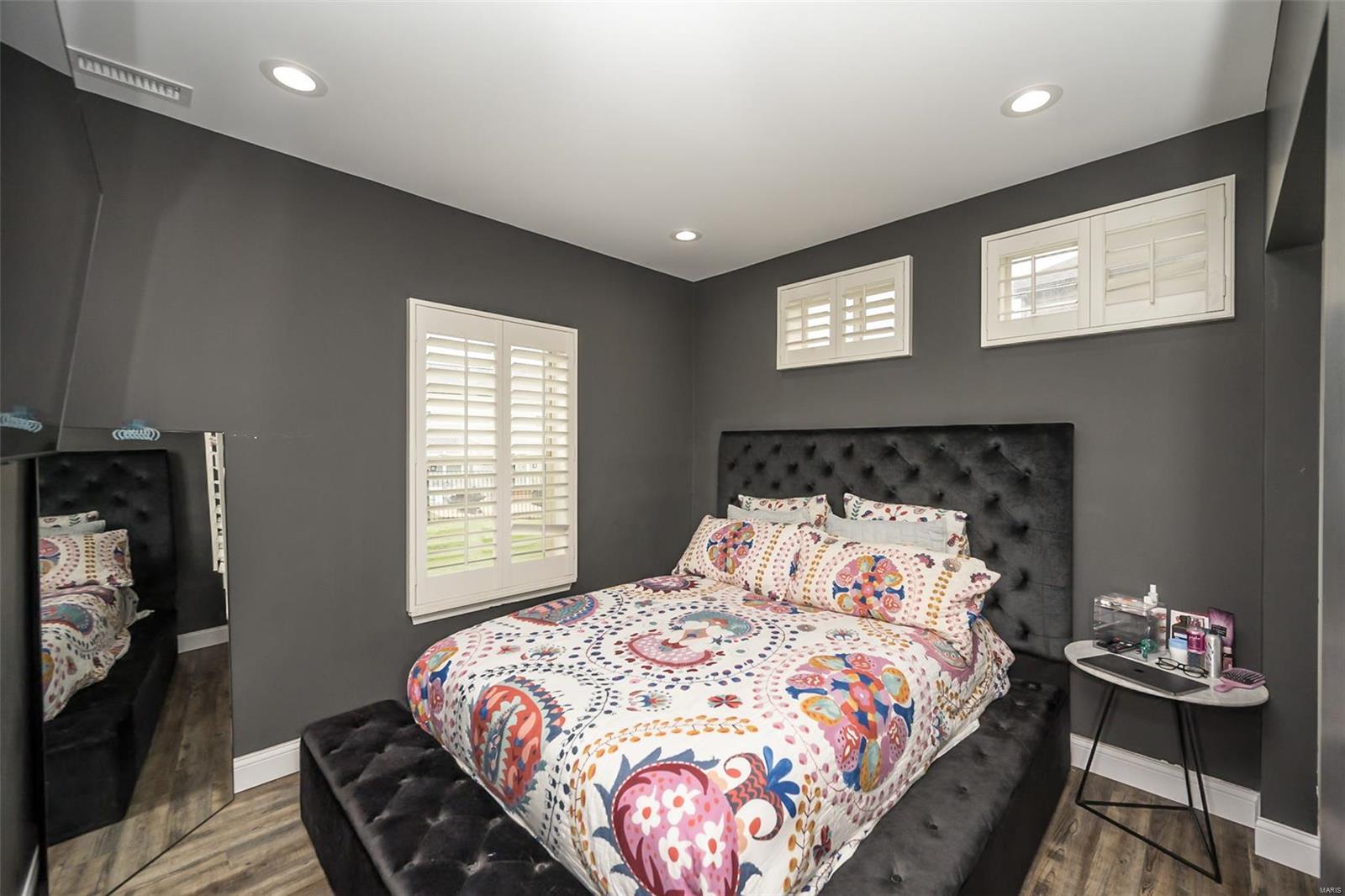 121 Central Park Avenue