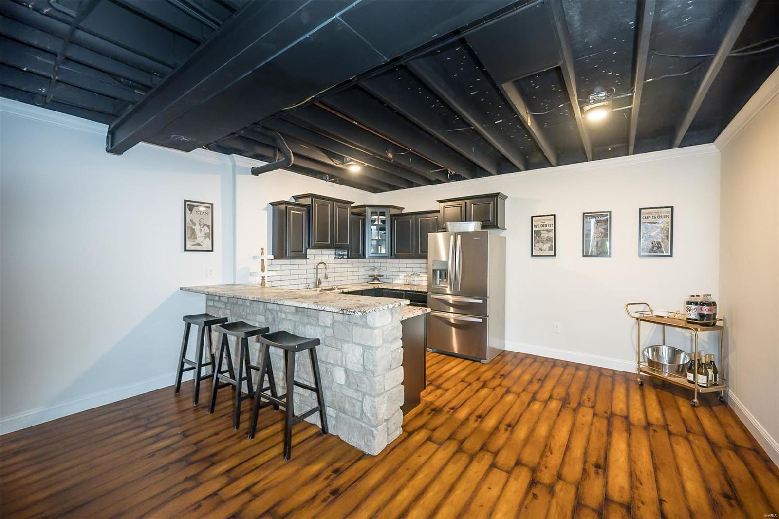 121 Central Park Avenue