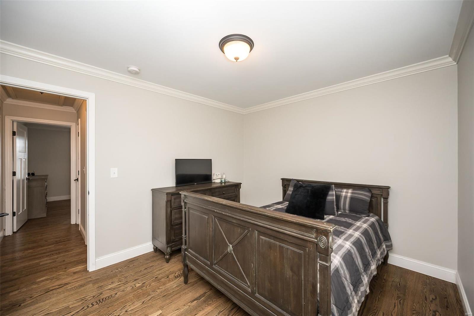 121 Central Park Avenue