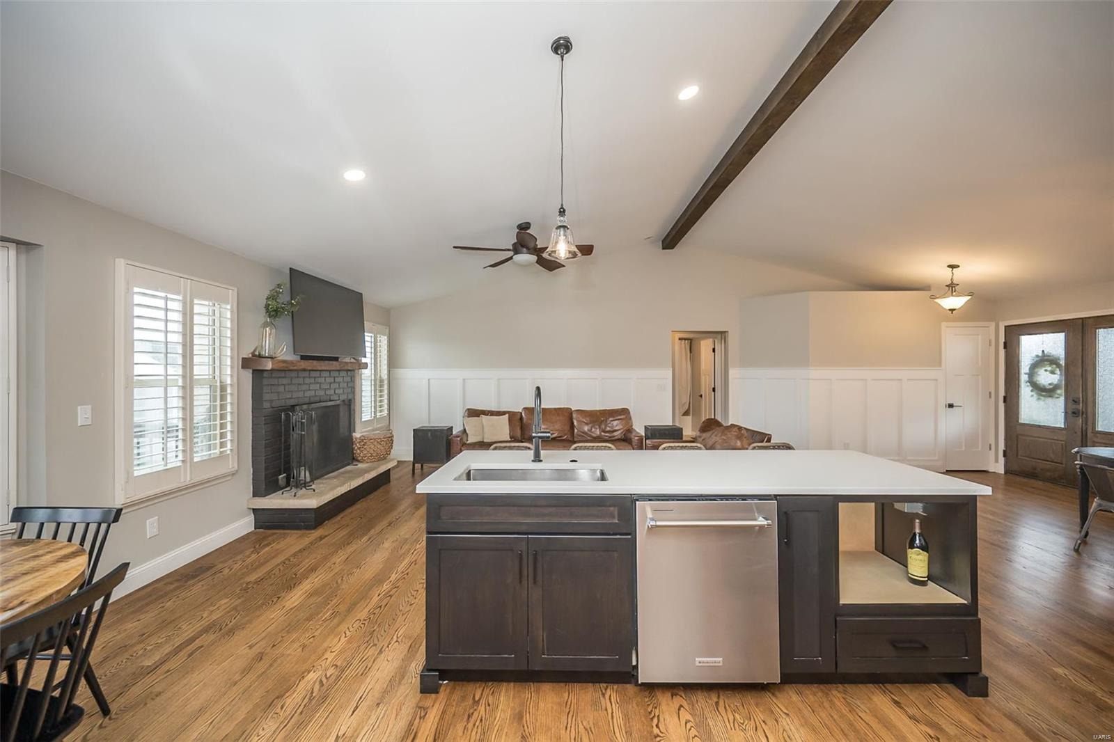 121 Central Park Avenue