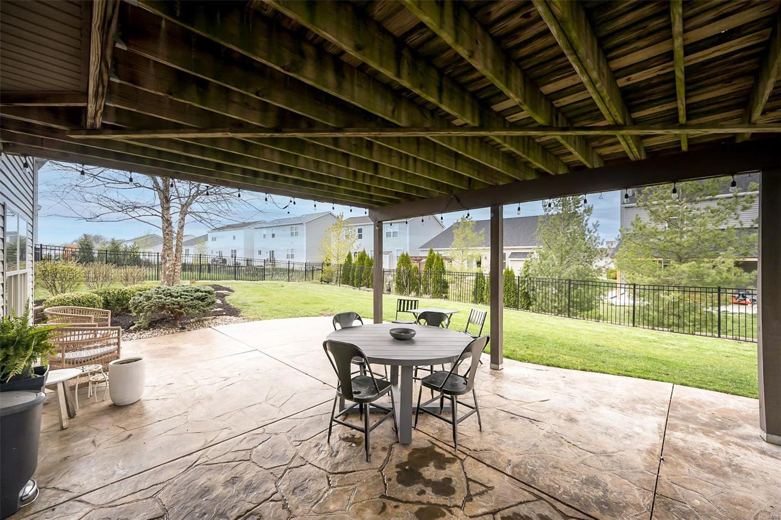 121 Central Park Avenue