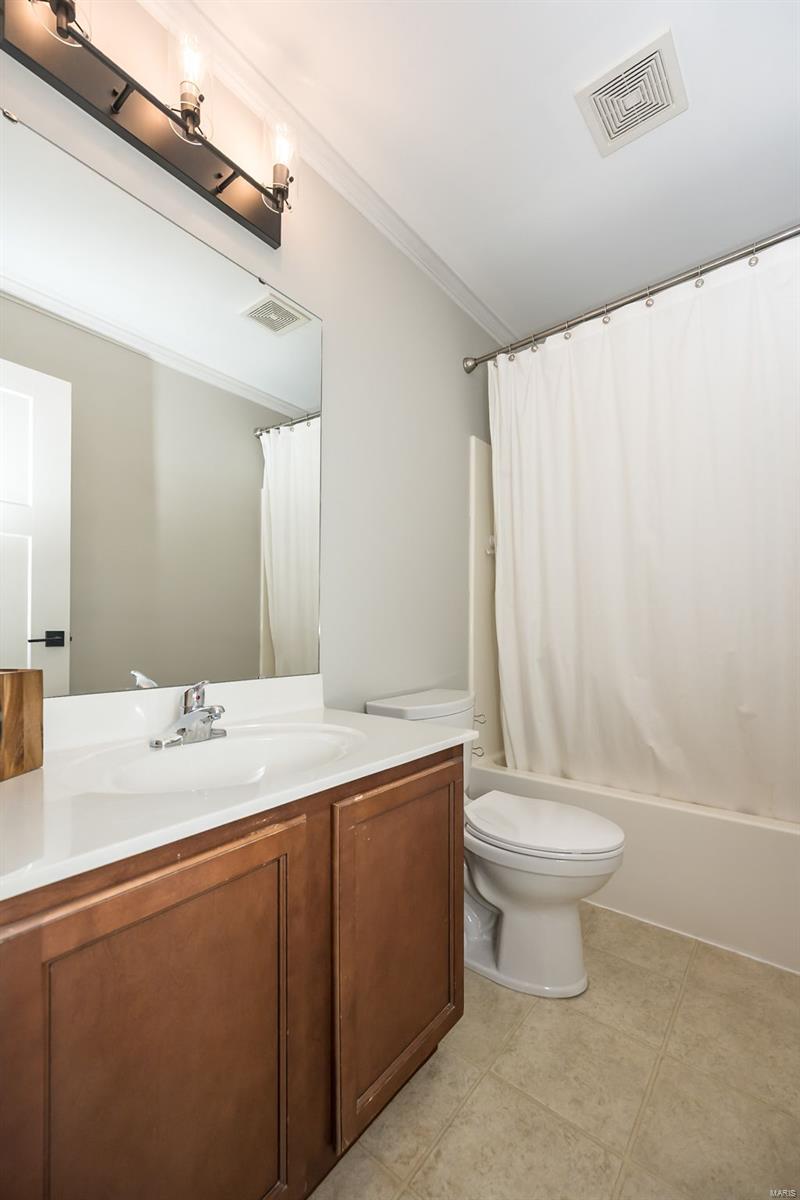 121 Central Park Avenue