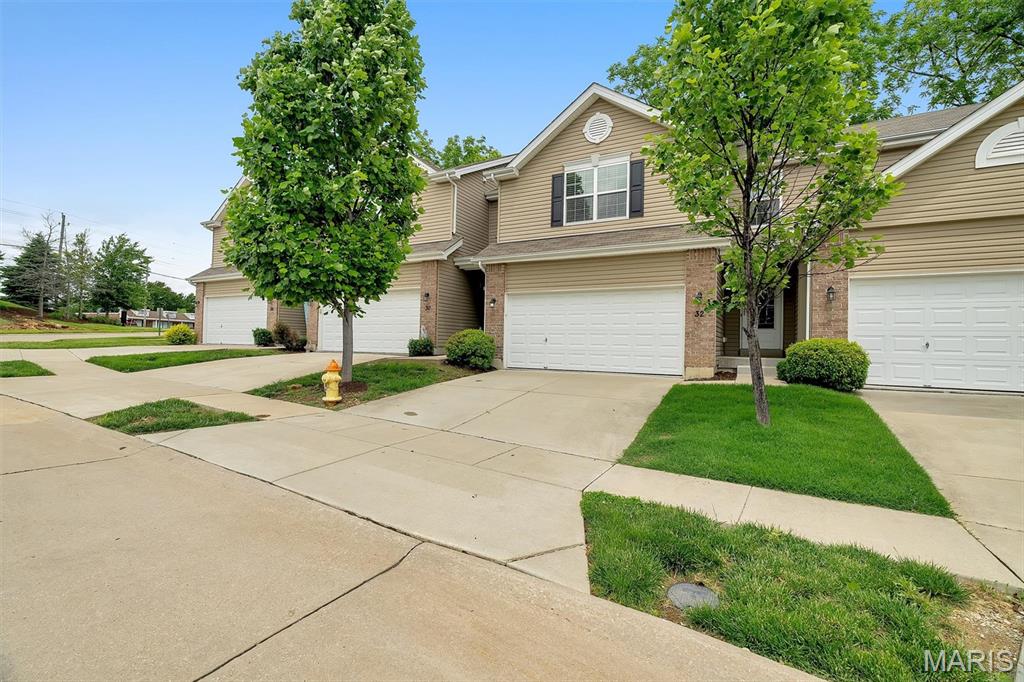 32 Loris Lane