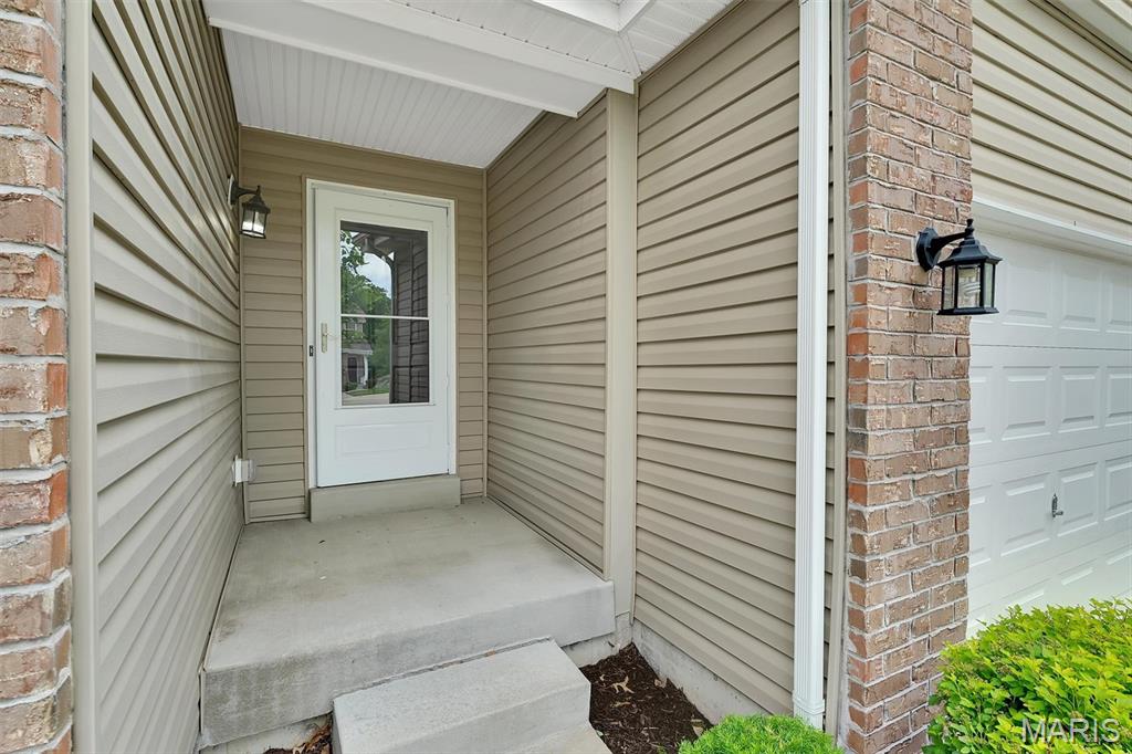 32 Loris Lane