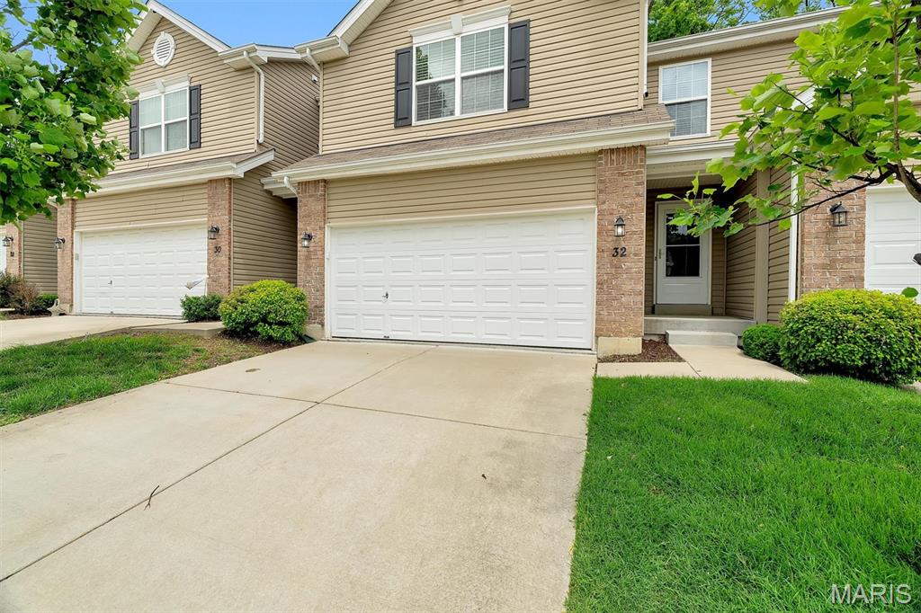 32 Loris Lane
