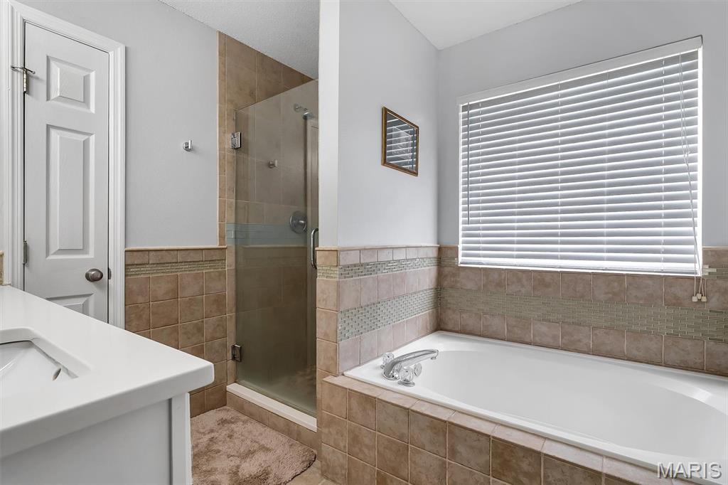 2354 Fairway
