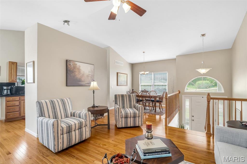 2354 Fairway