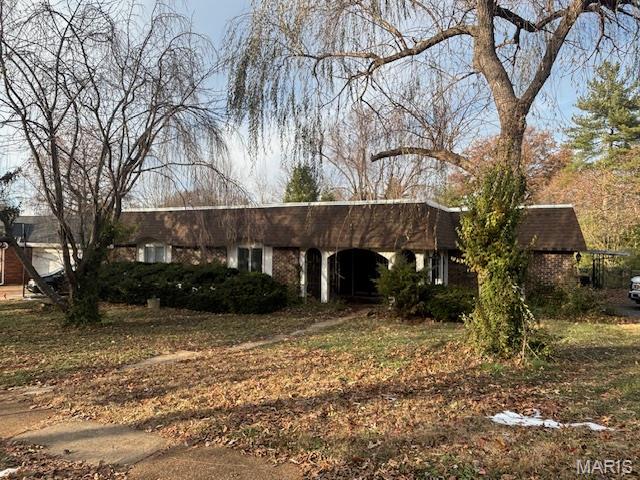 599 Arblay Place