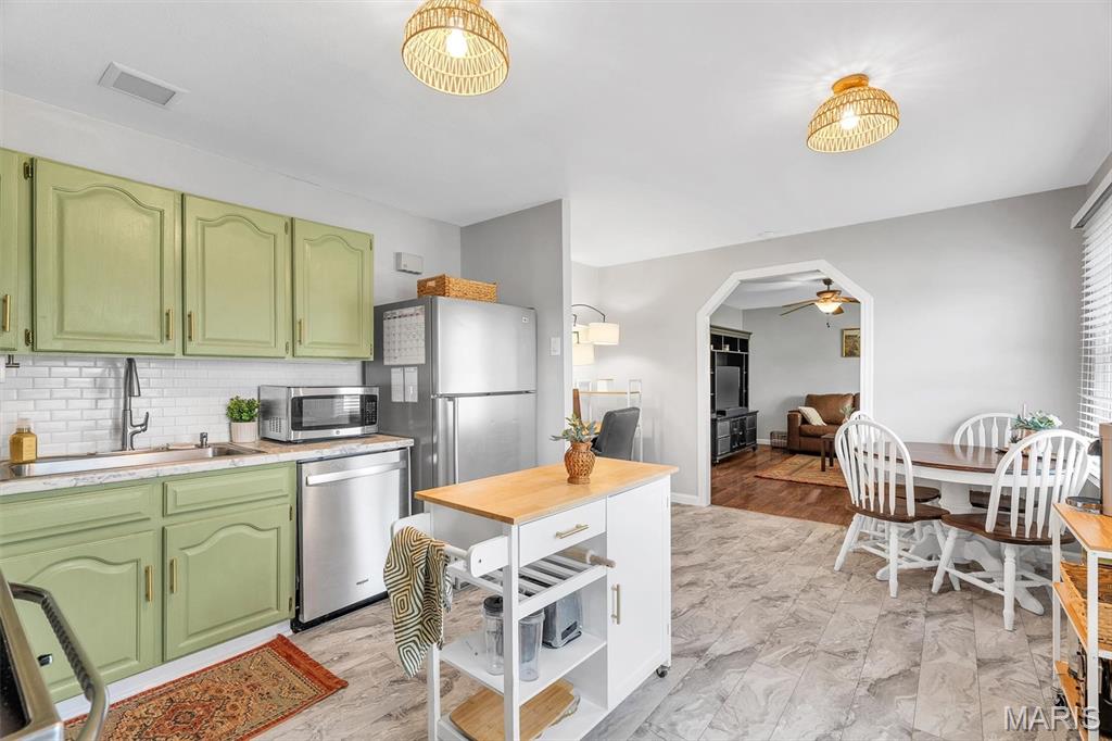 14 Steeplechase Drive