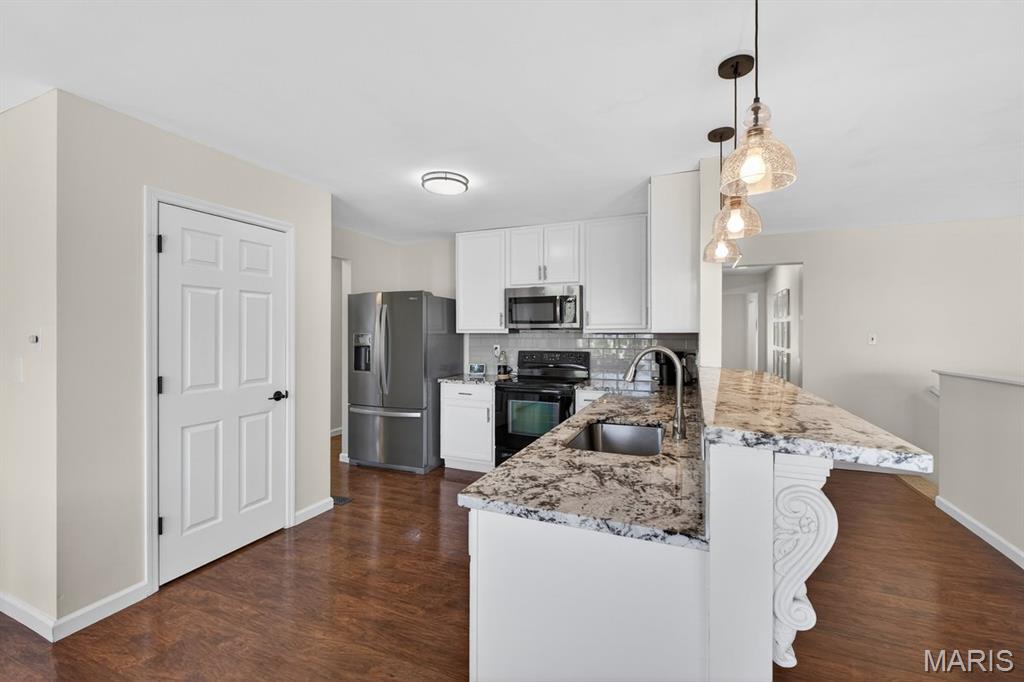 418 Country Stone Drive