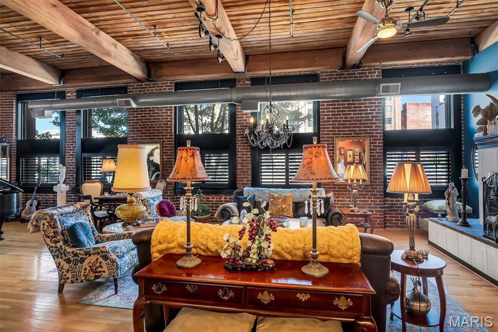 703 N 13th Street Unit: 207