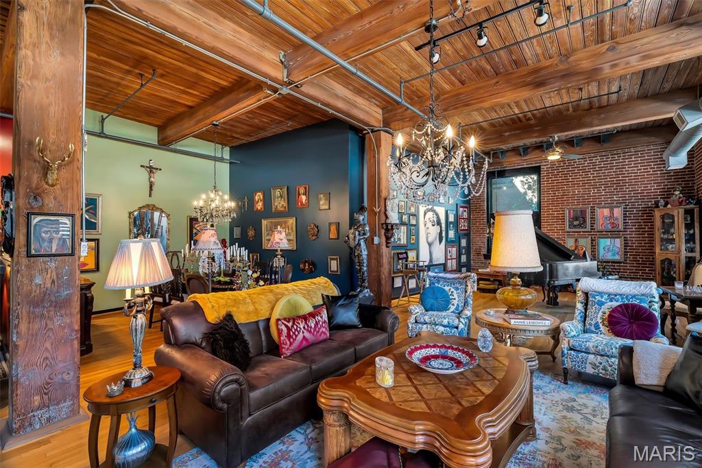 703 N 13th Street Unit: 207