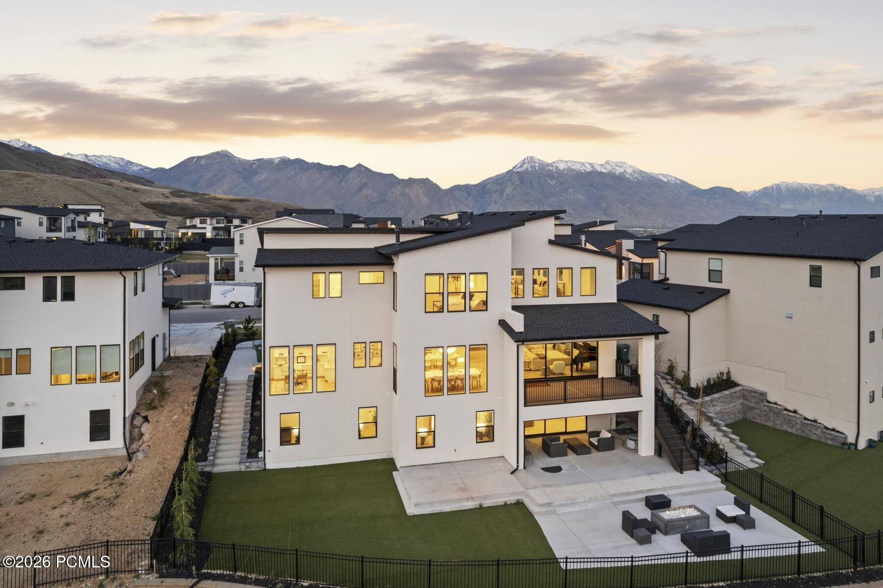 4489 N Solstice Drive