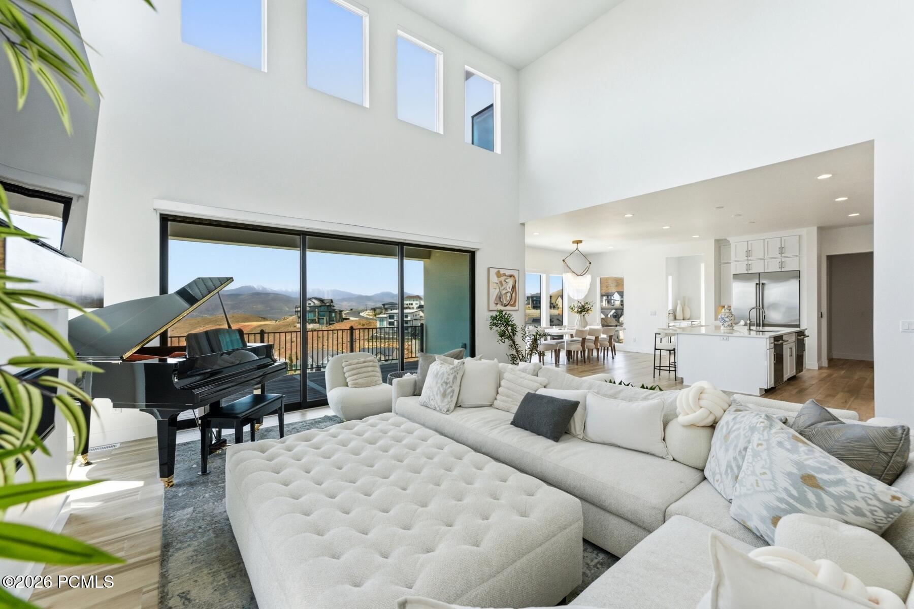 4489 N Solstice Drive