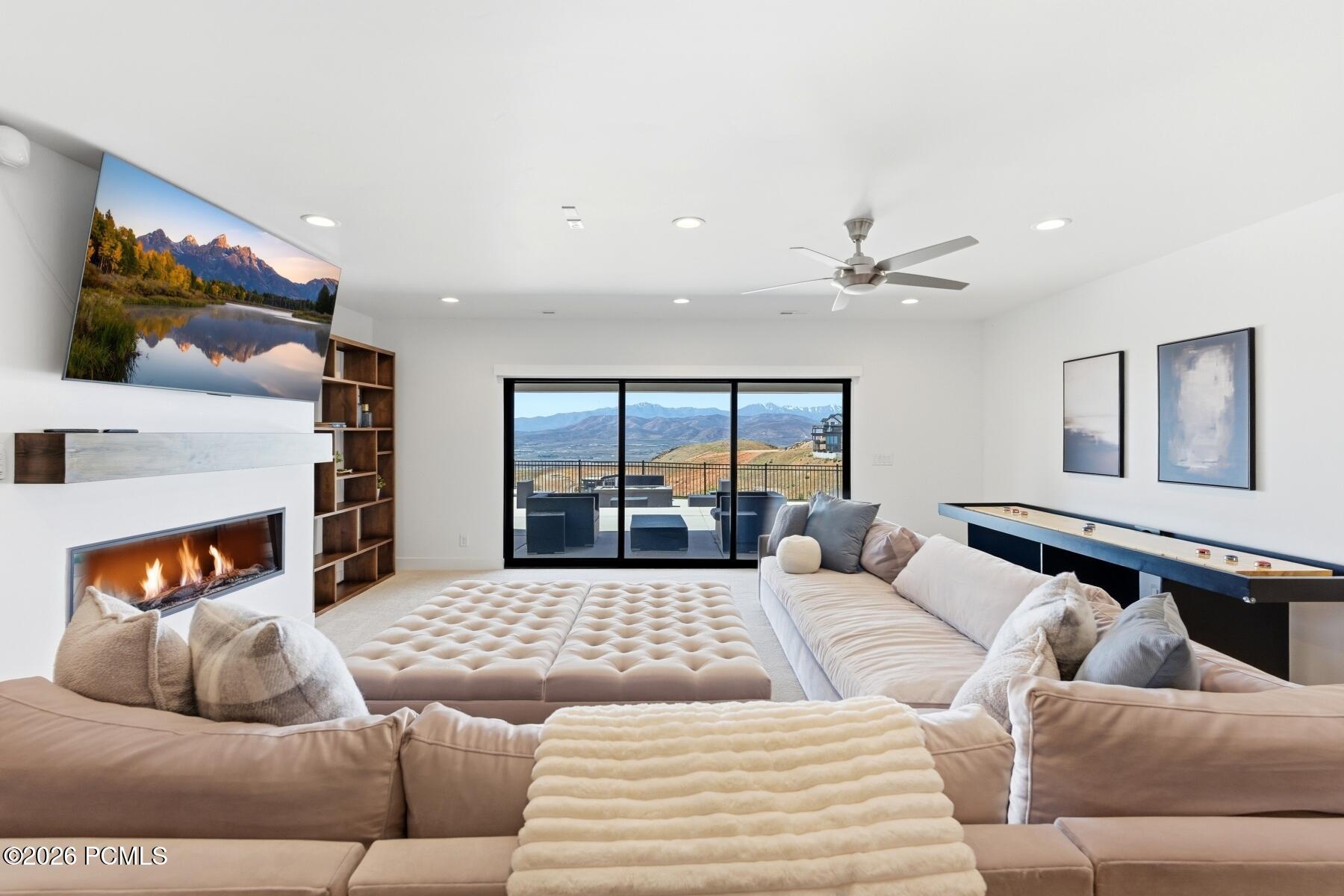 4489 N Solstice Drive