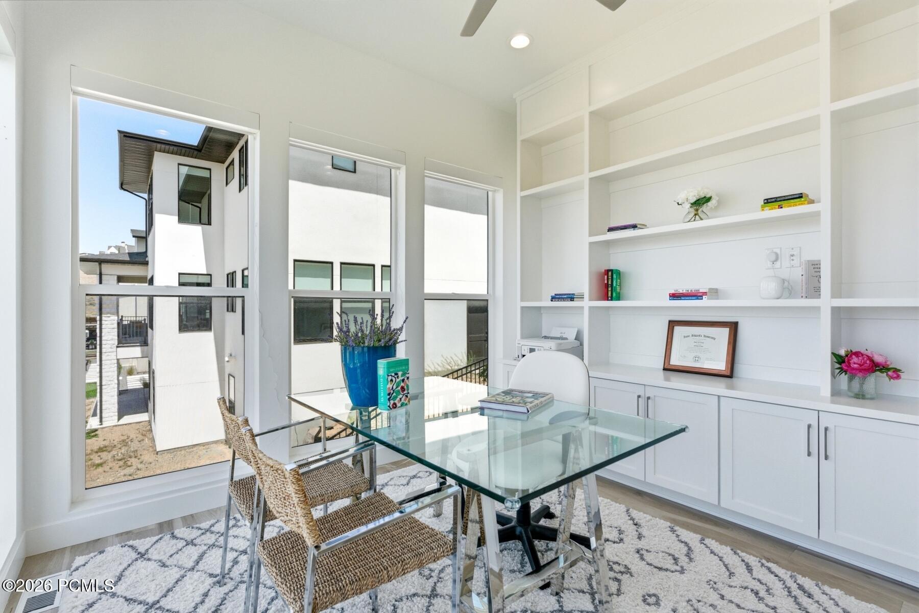 4489 N Solstice Drive