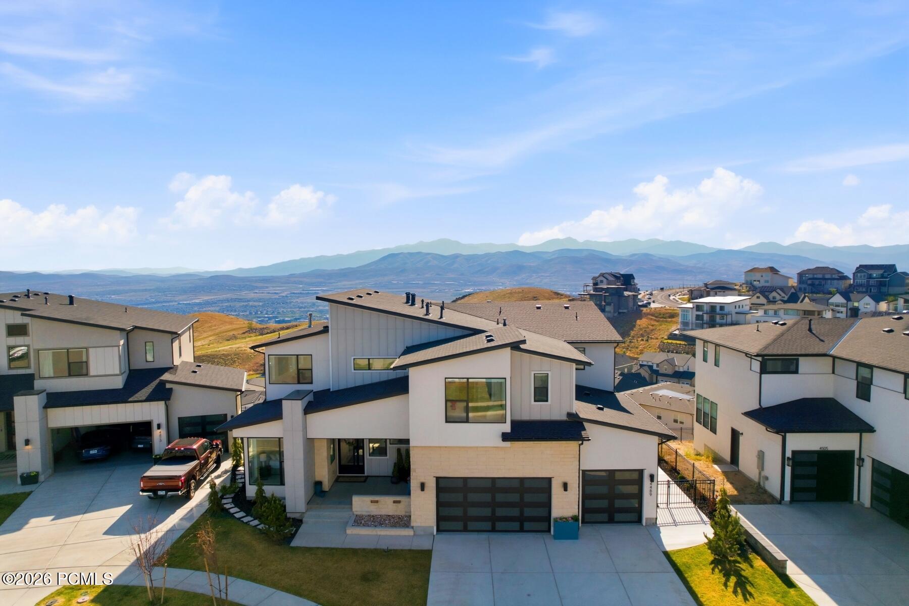 4489 N Solstice Drive