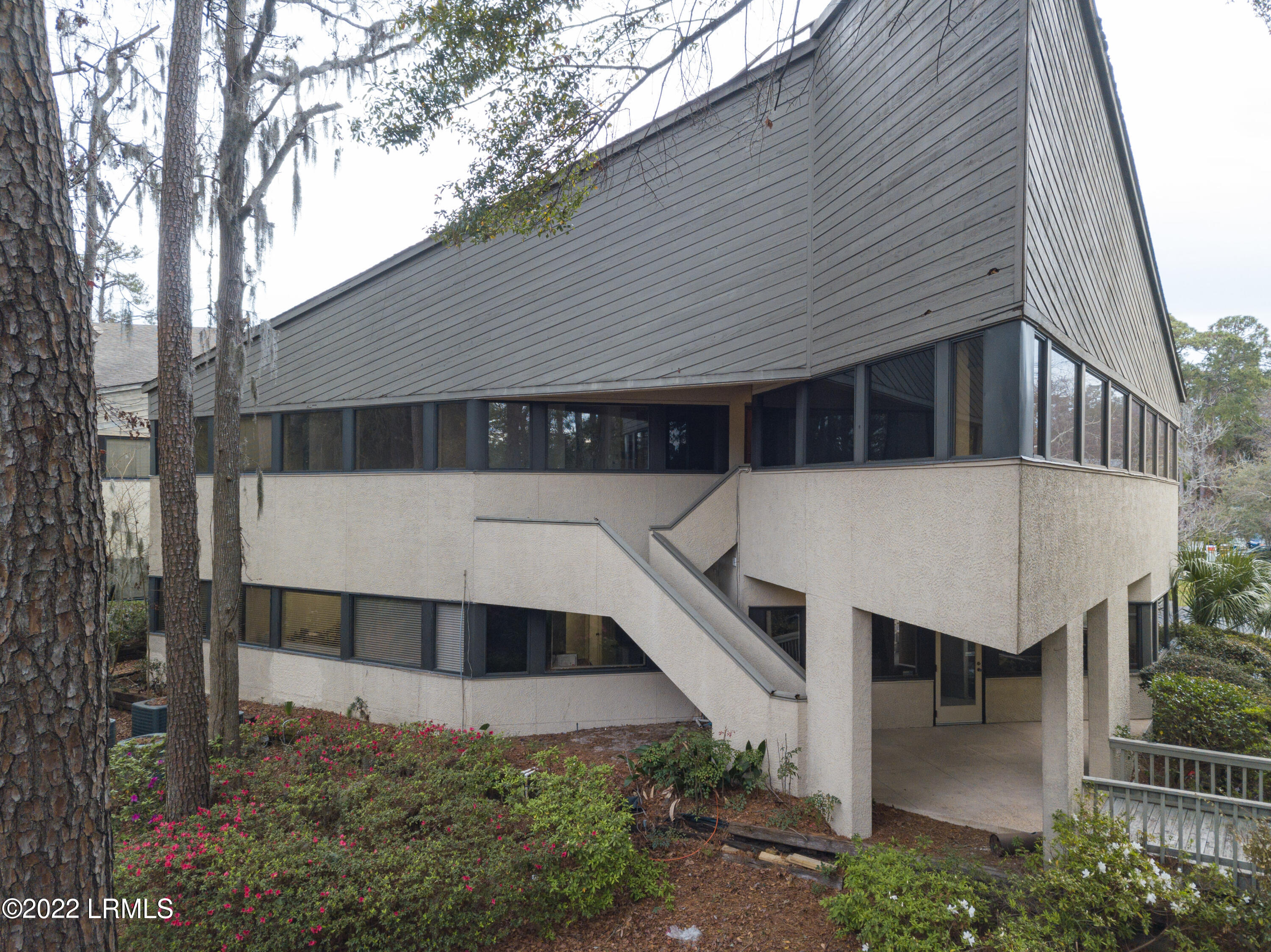 38 New Orleans Road, B