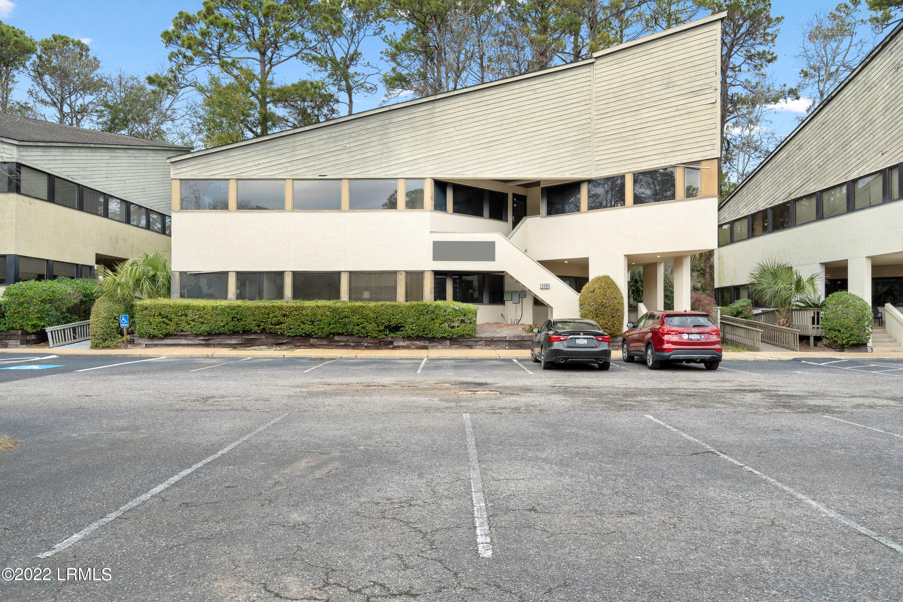 38 New Orleans Road, B