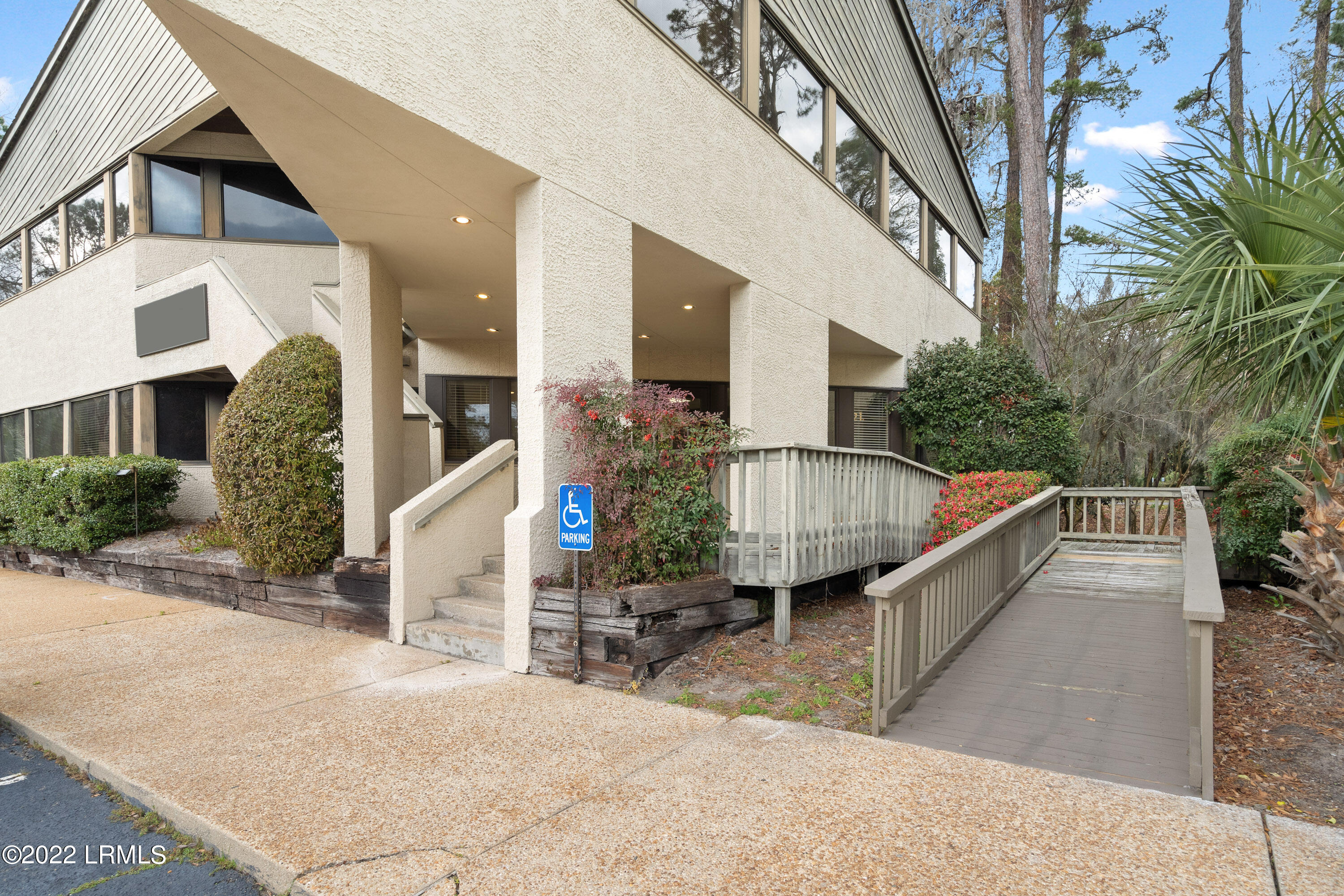 38 New Orleans Road, B