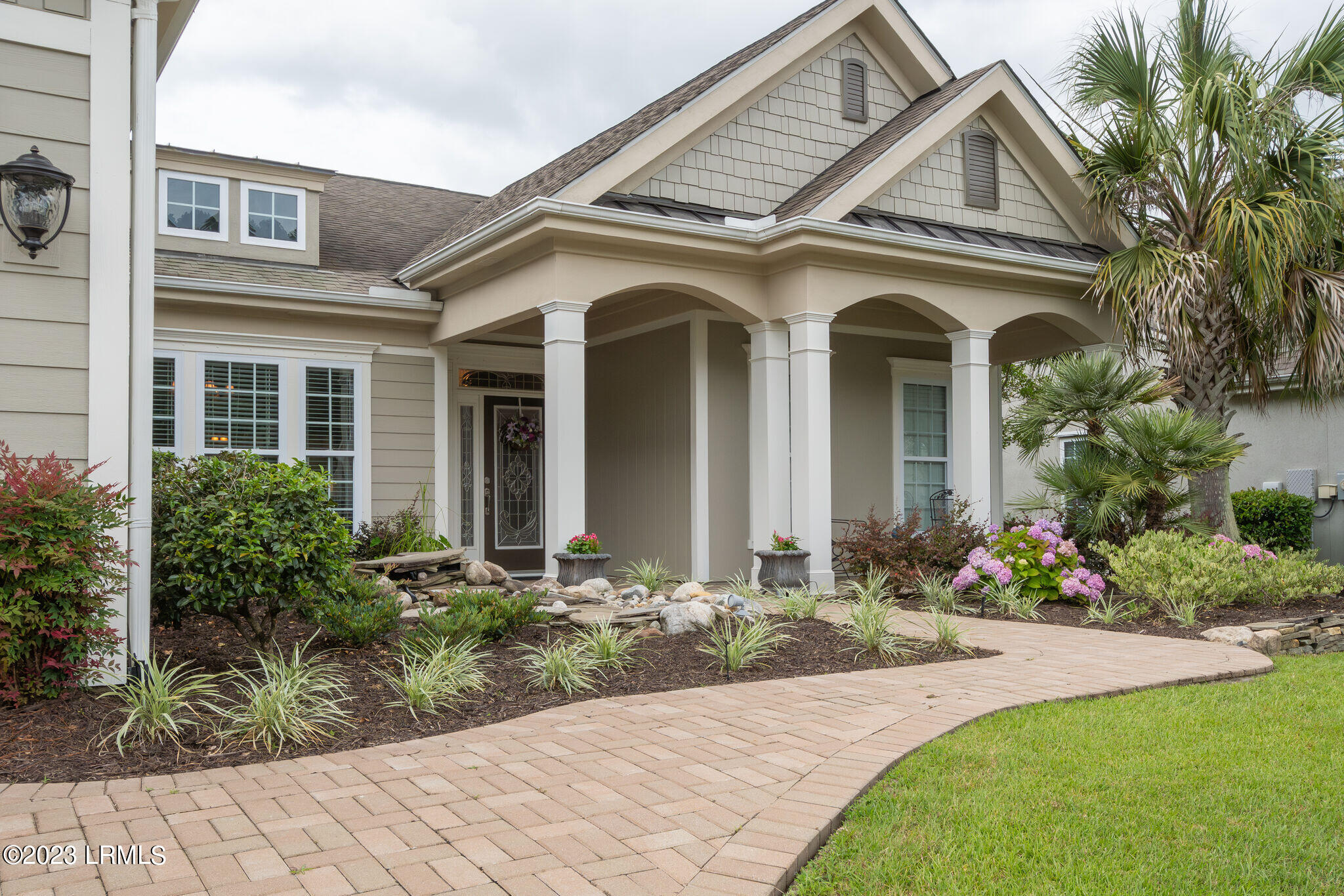 16 Rolling River Drive