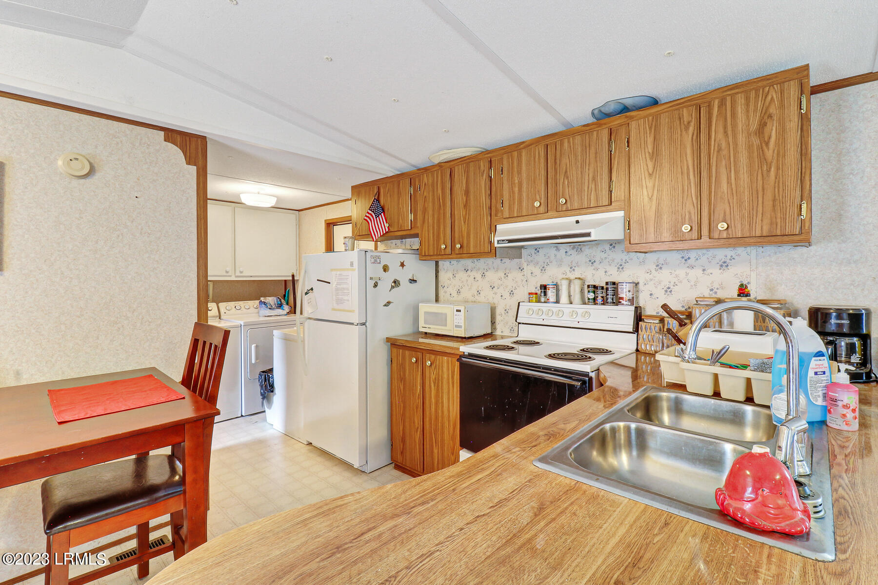 13 Red Feather Trail, St. Helena Island