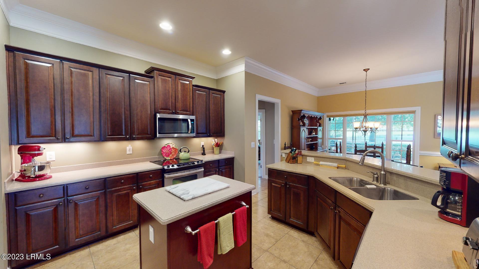 4 Stoney Point Drive