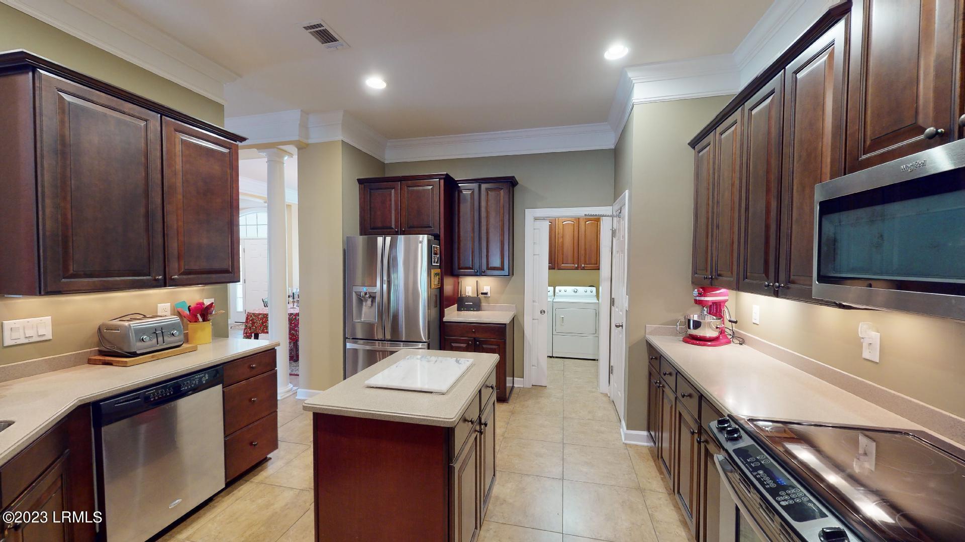 4 Stoney Point Drive