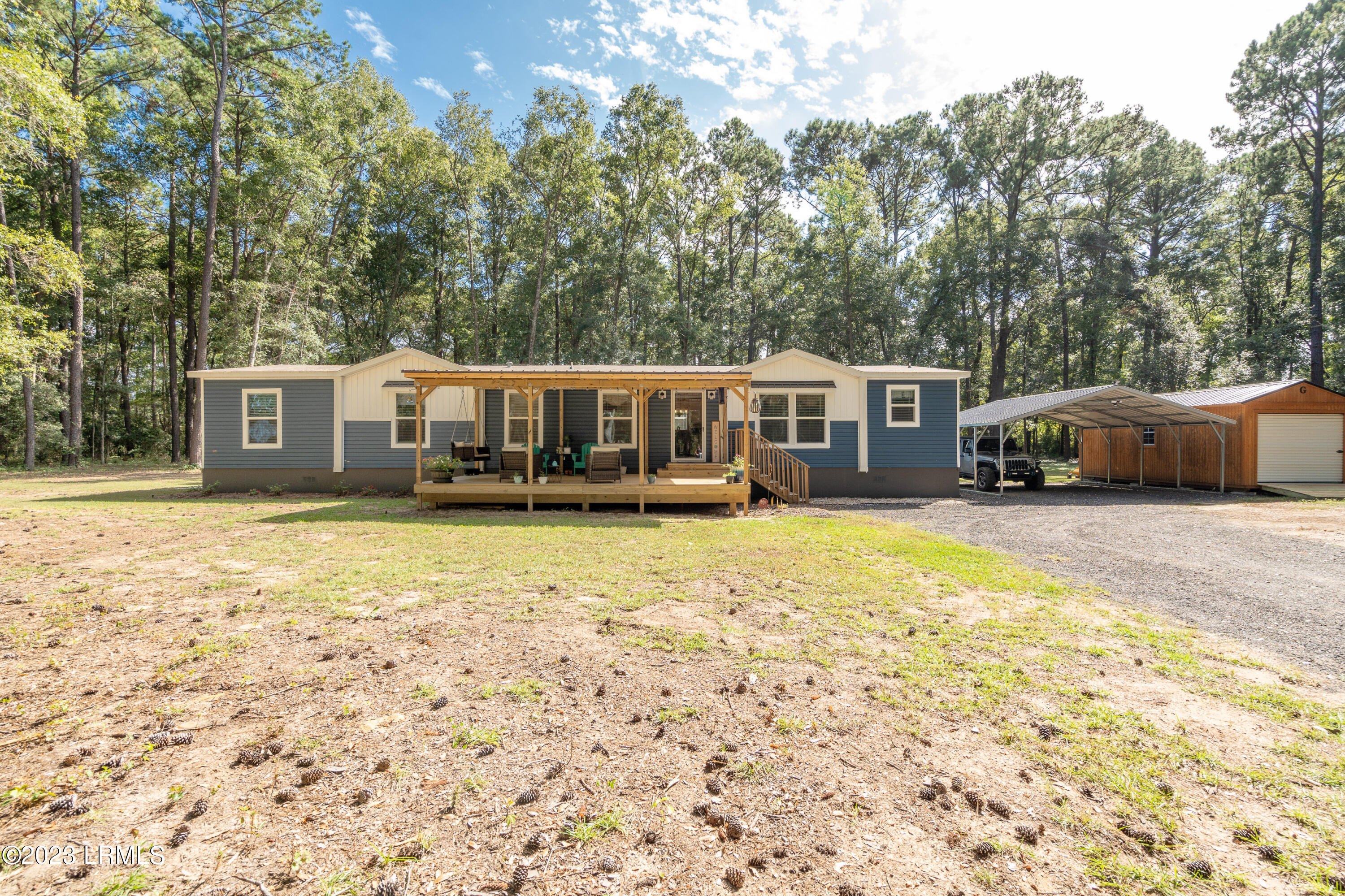 75 Vineyard Point Road, St. Helena Island