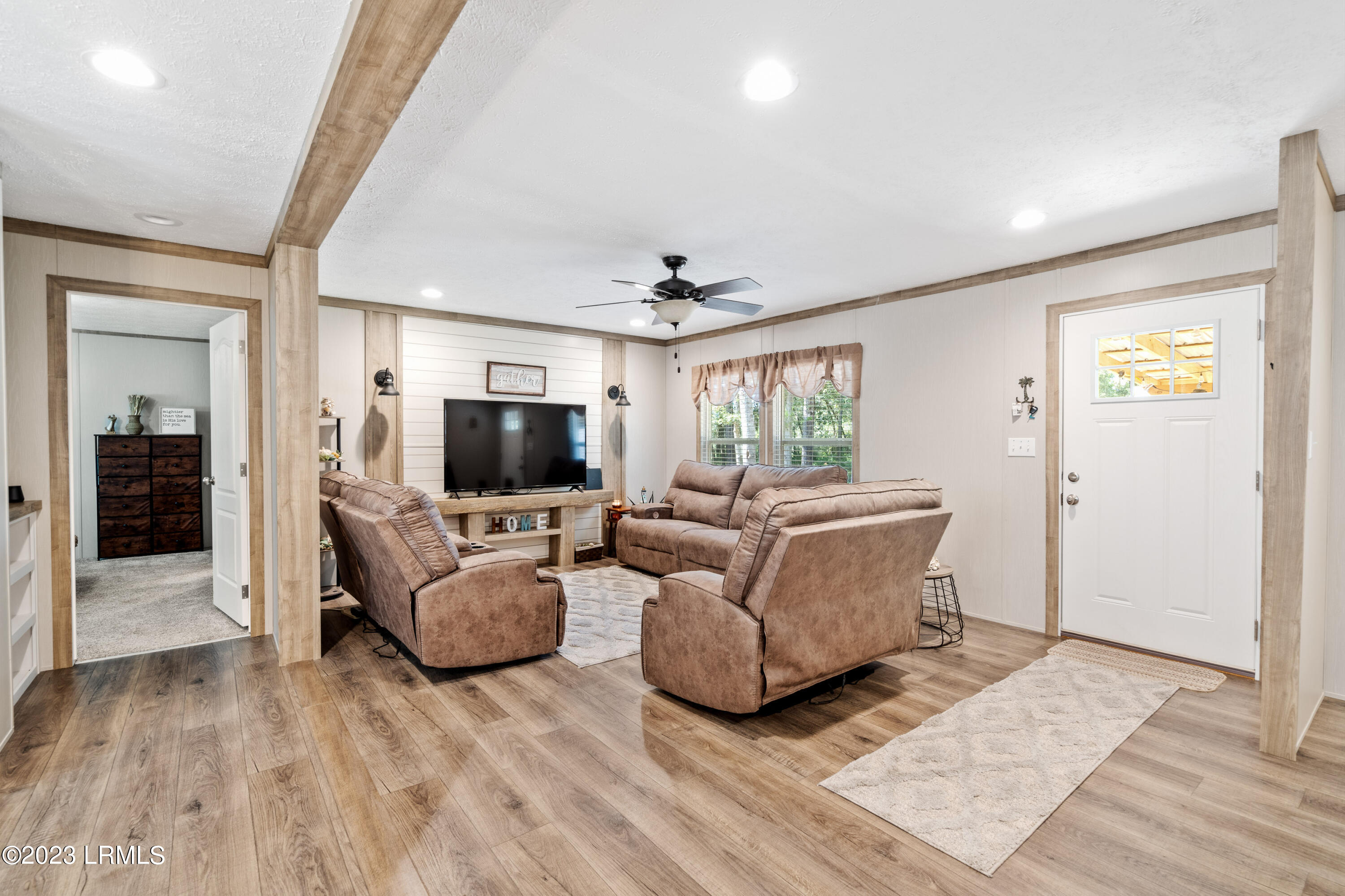 75 Vineyard Point Road, St. Helena Island