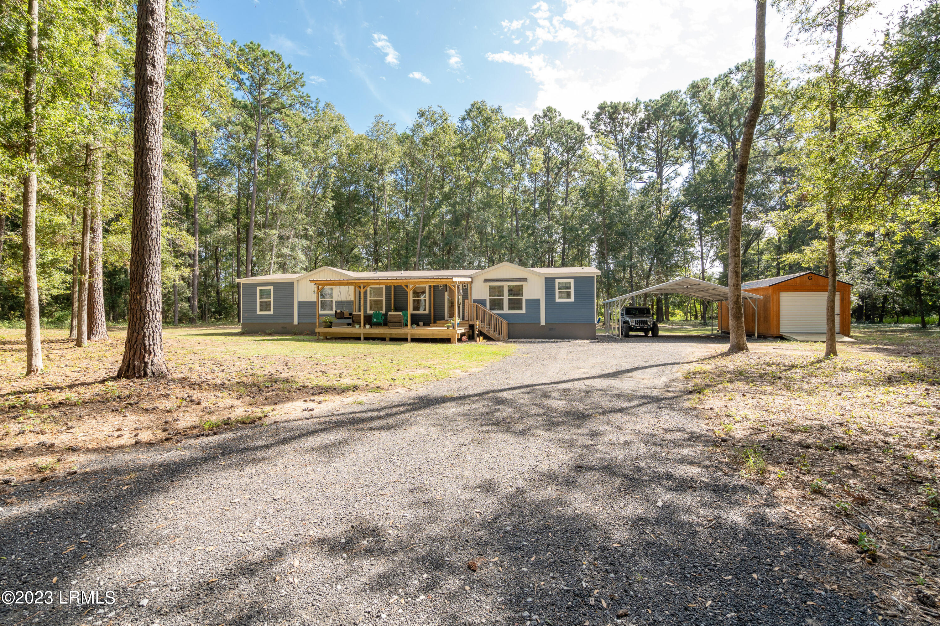 75 Vineyard Point Road, St. Helena Island