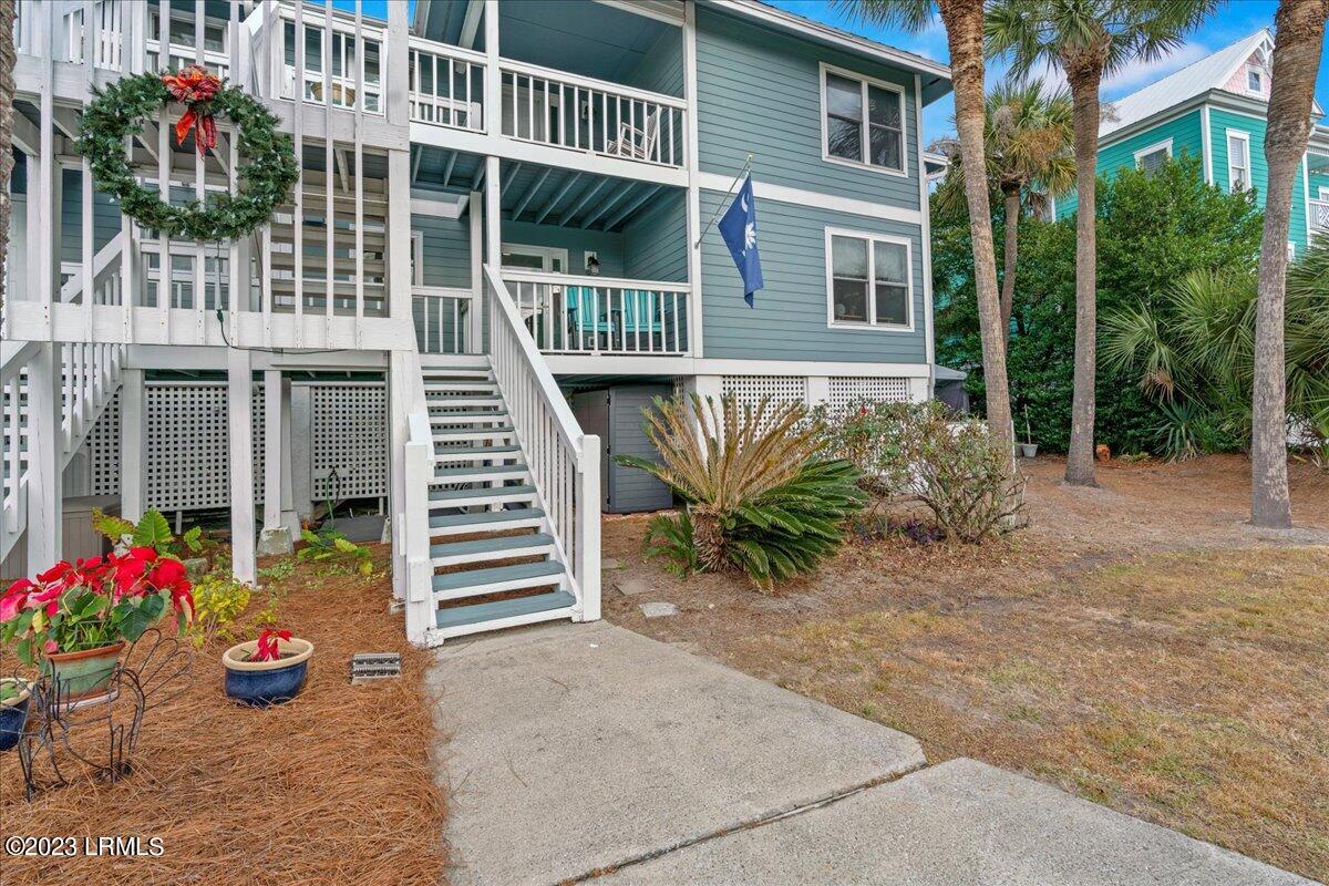 6 Mickeys Alley, B
