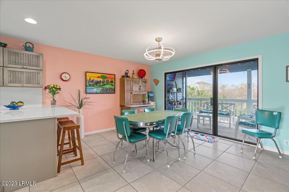 6 Mickeys Alley, B