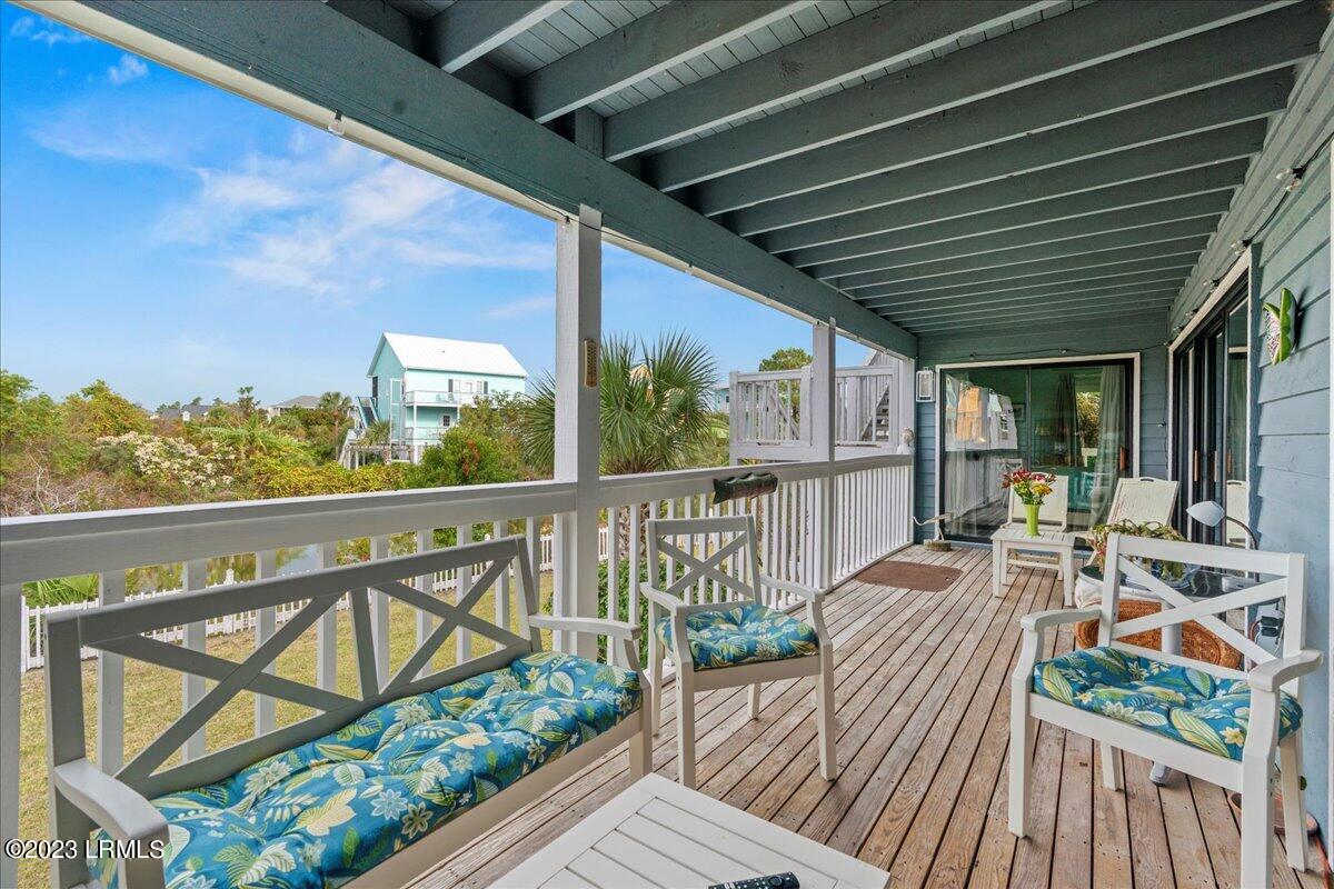 6 Mickeys Alley, B