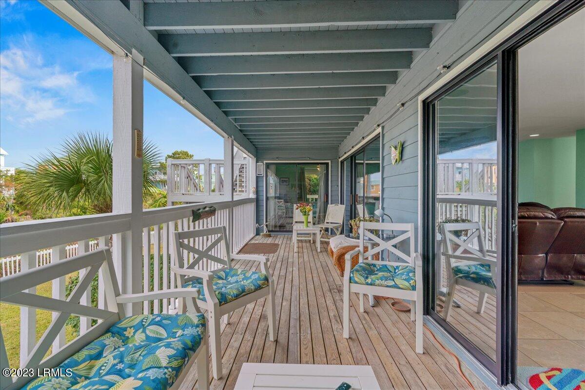 6 Mickeys Alley, B