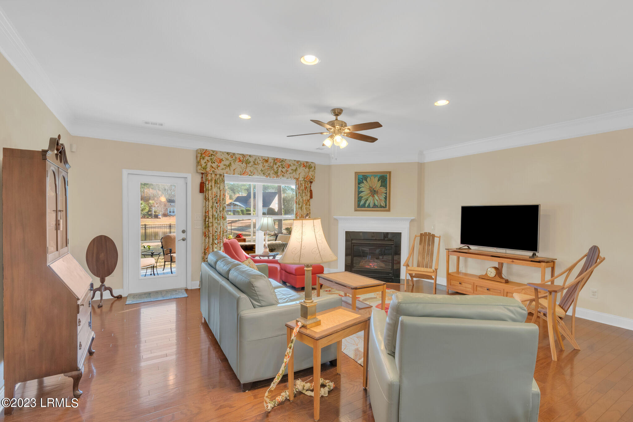 84 Bainbridge Way