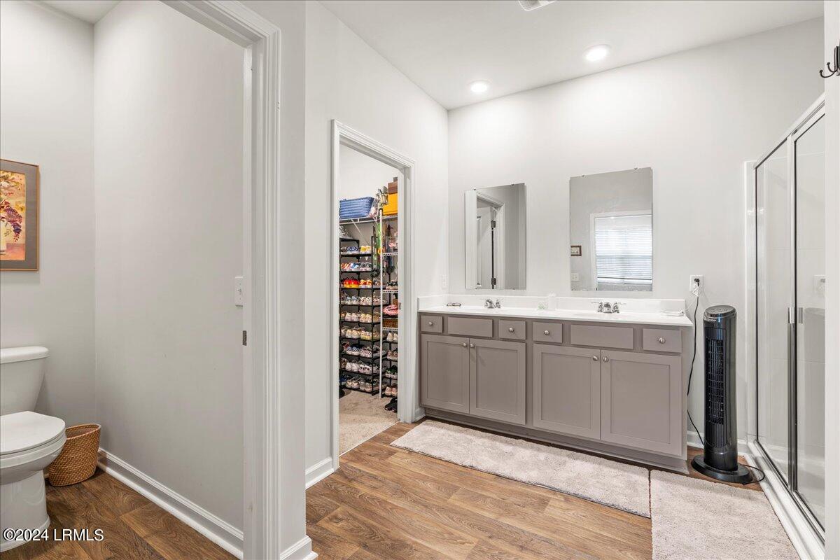 6 Cedar View Circle
